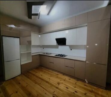 Sifarişlə mətbəx mebeli: Sifarişlə mətbəx dəsti, Özü çəkən petlələr, Sadə laminat, Pulsuz çatdırılma — 9