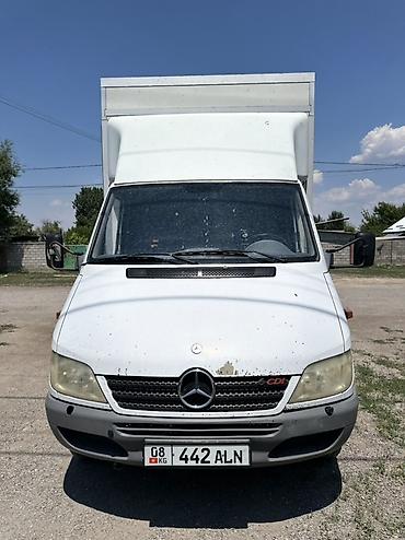 Mercedes-Benz Sprinter CDI, грузовой фургон с будкой. Автомобиль