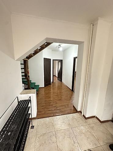 Долгосрочная аренда домов: Сдается Дом Район Учкун Огонбаева 147 7 комнат 4 соток Цена — 2