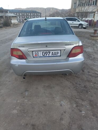 Daewoo: Daewoo Nexia: 2008 г., 1.5 л, Механика, Бензин, Седан — 4