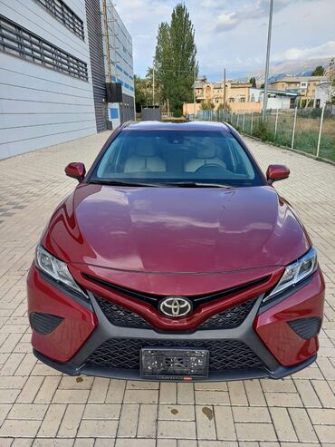 машина баткен: Toyota Camry: 2018 г., 2.5 л, Автомат, Бензин, Седан