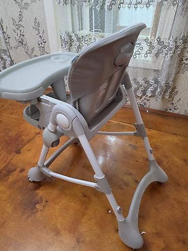 oturacagi: Uşaq üçün yemək stulu və oyun maneyi (playpen) dəsti Yemək stulu: - — 2