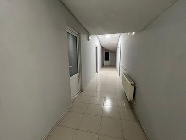 Ofislər: Azadlıq prospektində, Azadlıq metrosuna və Nəsimi metrosuna yaxın — 14