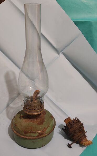лампа для монитора: Лампа керосиновая со стеклянной колбой. Рабочая. Производство СССР. В