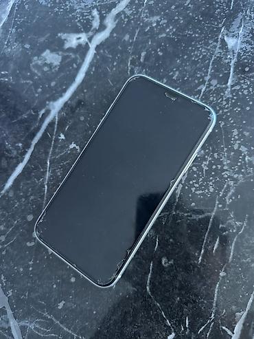 IPhone 11, Б/у, Белый, Защитное стекло