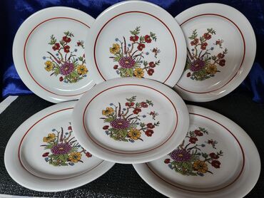 Kuhinjski setovi: Tanjiri vintaz,novi porcelanski. Tanji novi,sve na njima odsjaj od — 1