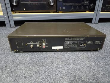 Pojačala i prijemnici: Technics ST-GT550 je stereo sintisajzerski tjuner (RDS) koji je bio — 5