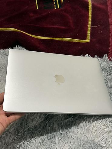 macbook air 2020: Apple MacBook Pro 13" (2020, M1) - Çip: Apple M1 - Operativ yaddaş: 8 — 5