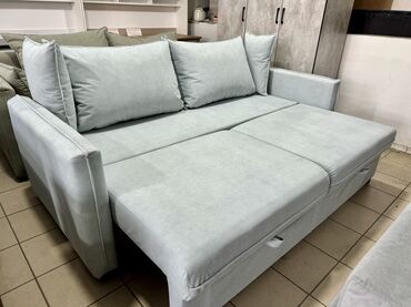 Прямые диваны: Прямой диван, Новый, Трехместный — 17