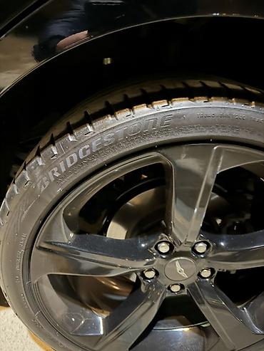 41 5: Колёса в сборе: литые диски с шинами Bridgestone Перед 225/40/R19 Зад — 4