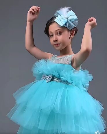 Haljine: Midi, Bez rukava — 9