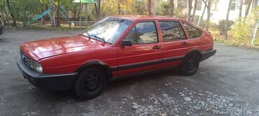 Volkswagen: Volkswagen Passat: 1986 г., 1.8 л, Механика, Бензин, Универсал