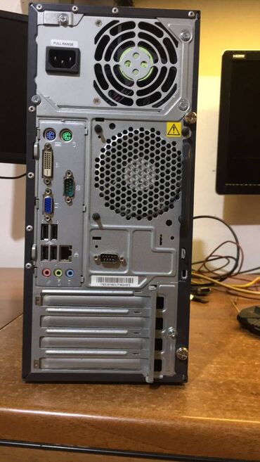 Desktop računari i radne stanice: Desktop Lenovo ThinkCentre M72E ful intel procesor intel i3-3220 na na lalafo.rs — 6 Desktop računari i radne stanice: Desktop Lenovo ThinkCentre M72E ful intel procesor intel i3-3220 na — 6