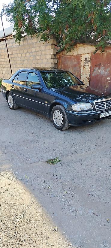 cls 63 amg: Mercedes-Benz C-Class: 2.4 l | 1998 il Sedan — 2