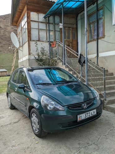 расрочка машина ош: Honda Jazz: 2002 г., 1.4 л, Робот, Бензин, Хэтчбэк