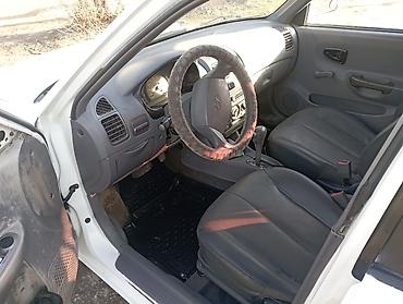 e klass: Hyundai Accent: 2000 г., 1.4 л, Автомат, Бензин, Седан — 4