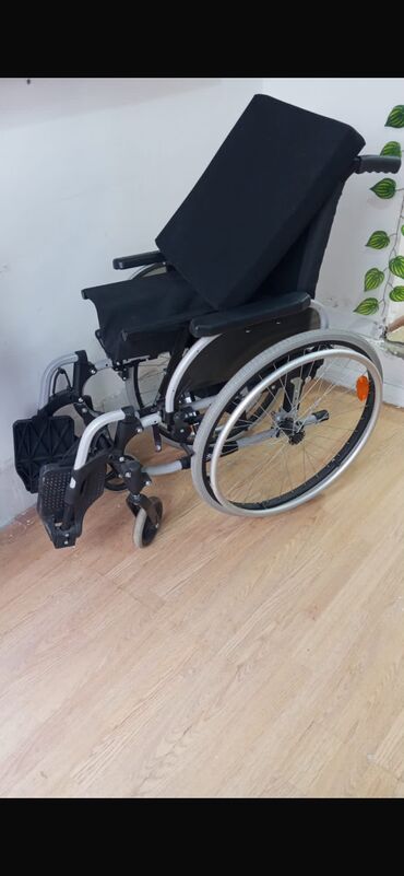 Yerimək üçün arabalar, çəliklər, əsalar, rollatorlar: Gəzmək üçün əlil arabası salafandadi karopkadadı təzədir, 400 manata