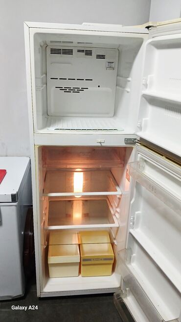 куплю холодильник на запчасти: Холодильник LG, Двухкамерный, No frost