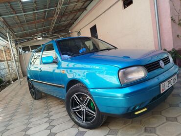 салон на гольф 4: Volkswagen Golf: 1995 г., 1.8 л, Механика, Бензин, Хэтчбэк