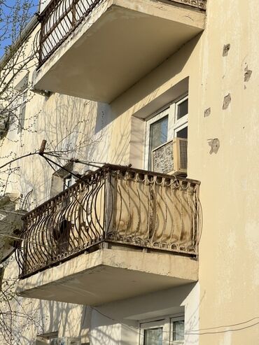 Uzunmüddətli kirayə mənzillər: Kirayə Verirəm Ünvan Şirvan şəhəri 28 may küçəsi (Tural Şadlıq — 5