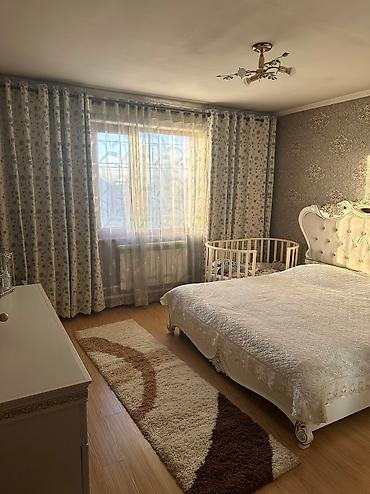 Продажа коттеджей и домов: Продается теплый двухэтажный дом с уютным участком! Все документы в — 17