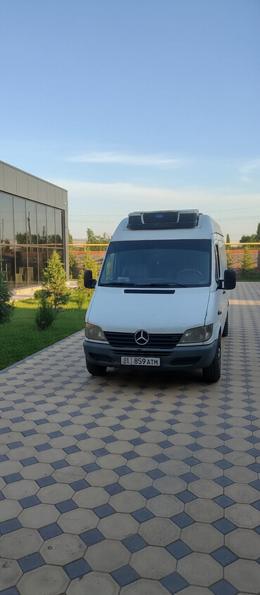 Легкий грузовой транспорт: Легкий грузовик, Mercedes-Benz, Б/у at lalafo.kg — 1 Легкий грузовой транспорт: Легкий грузовик, Mercedes-Benz, Б/у — 1