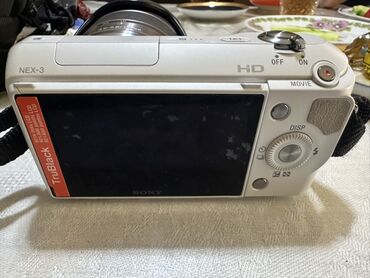 продажа бу холодильников: Sony NEX-3 fotoaparatı, yığcam dizaynı və dəyişdirilə bilən