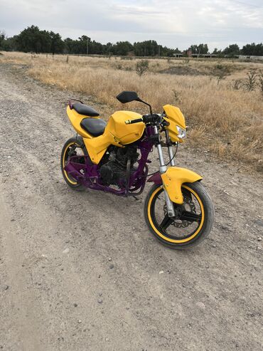 suzuki мотоцикл: Спортбайк Yamaha, 150 куб. см, Бензин, Чоңдор үчүн, Колдонулган