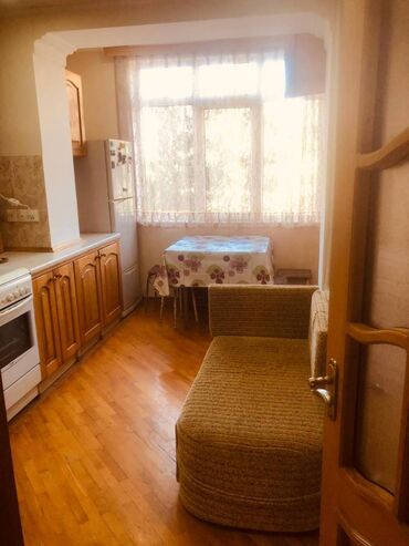 Uzunmüddətli kirayə mənzillər: Xalqalаr dostlugu m/s yaxınlığında, 5 mertebeli binanın 2-ci — 5