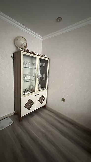 Bufetlər: Olculer:100x180. defekt yoxdu — 2