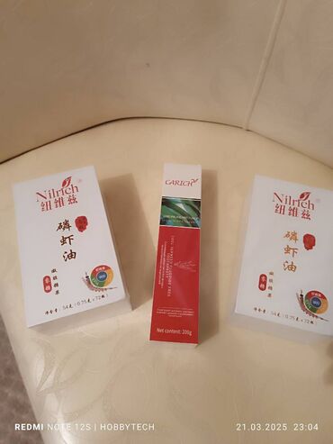 tibbi cihazlar: Salam. Krill yağı satılır, 72 kapsulalı 2 qutu. Hədsiz faydalı
