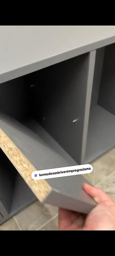 Komode: Komoda sa skrivenim pregradama Se izradjuje u Univera debljine 18mm — 17