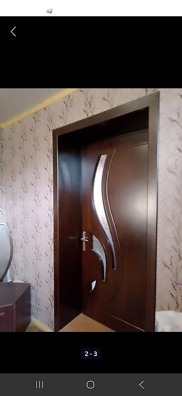 Otaq qapısı – tünd qəhvəyi rəngdə, dekorativ şüşə haşiyəli modern lalafo.az -da Otaq qapısı – tünd qəhvəyi rəngdə, dekorativ şüşə haşiyəli modern