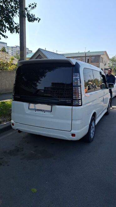 дом на колесах цены: Honda Stepwgn: 2014 г., 2.4 л, Автомат, Бензин, Вэн/Минивэн