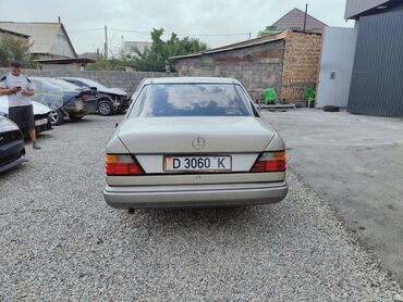 мерседес бенс 203: Mercedes-Benz 230: 1989 г., 2.3 л, Механика, Бензин, Седан