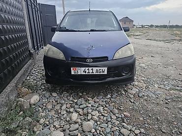 Daihatsu YRV: 2003 г., 1.3 л, Механика, Бензин, Хэтчбэк