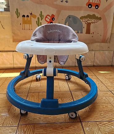 Babywalker uşaq yeriməyi öyrədən walker. Mavi-ağ rəngdədir və yumşaq lalafo.az -da Babywalker uşaq yeriməyi öyrədən walker. Mavi-ağ rəngdədir və yumşaq