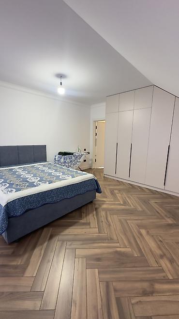 Продажа коттеджей и домов: 5 и более комнат, 250 м², 4 соток, Бишкек, Риэлтор — 18