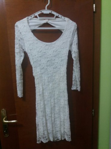 dizajnerske haljine beograd: Nova elegantna zanimljiva bela haljinica, veoma kvalitetna čipka i