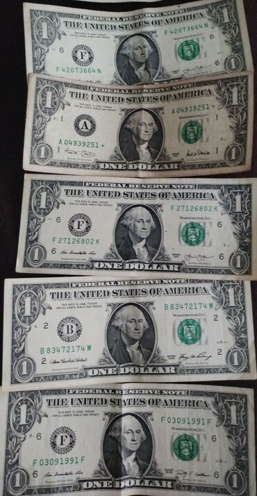 стоимость старых бумажных денег: Məhsul: ABŞ 1 dollar banknotları dəsti. Hər biri 100 m Təsvir: -