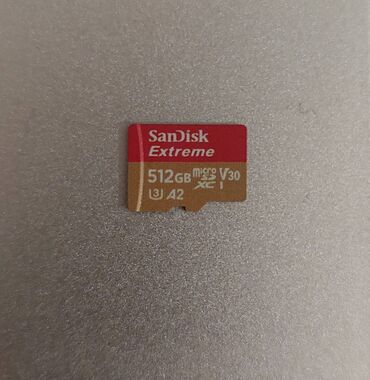 adore hədiyyə kartı: Micro SD kart 512 gb originaldır yenidir istifadə olunmayıb heç bir