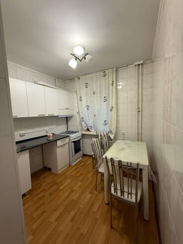 Продажа квартир: 3 комнаты, 54 м², 104 серия, 1 этаж, Косметический ремонт