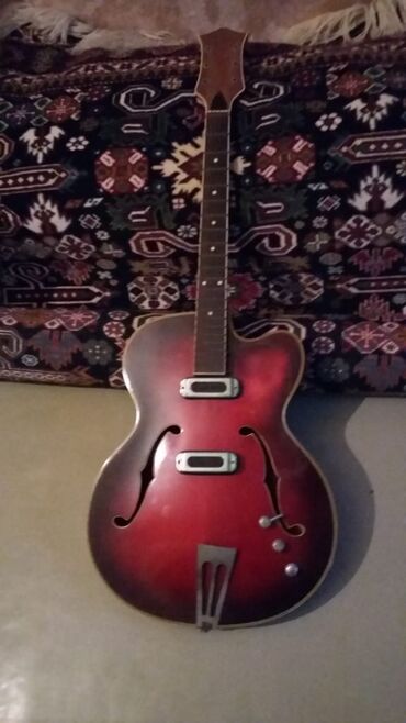 Elektro gitaralar: Satilir Gitara Muzima əla vəziyətdə catişmayat bidənə aşıglaridi