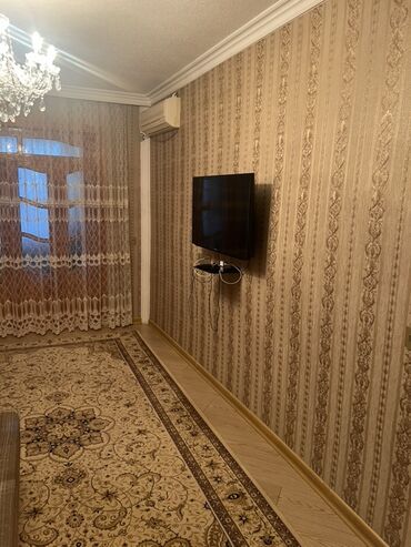 Köhnə tikili: Gəncə şəhəri Heydər Əliyev prospekti 32 nömrəli orta məktəbin qarşısı -da lalafo.az — 7 Köhnə tikili: Gəncə şəhəri Heydər Əliyev prospekti 32 nömrəli orta məktəbin qarşısı — 7