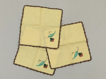 Napkins: PL - Napkin 22 x 22, color - Yellow, condition - Very good