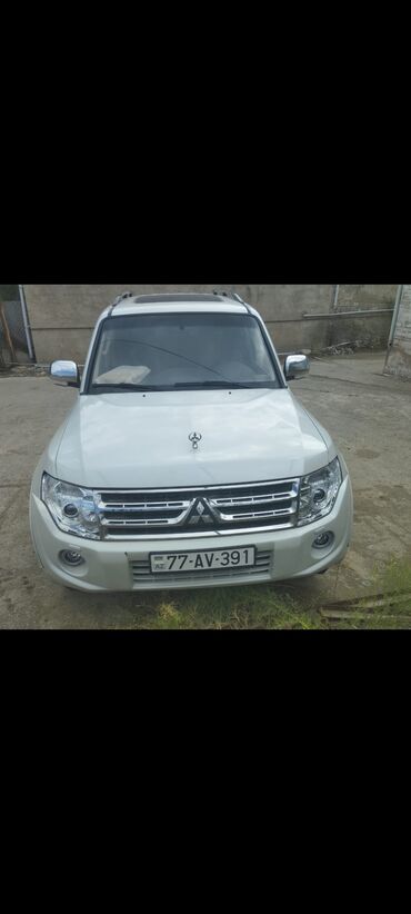 gəlin maşını: Mitsubishi Pajero: 3 l | 2008 il Ofrouder/SUV