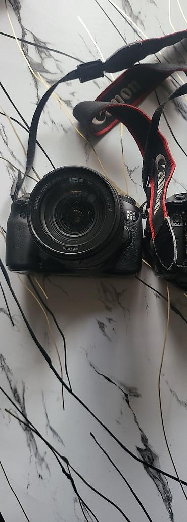 Фотоаппараты: Зеркальная камера Canon (серия EOS) - Байонет Canon EF/EF-S, «горячий — 10