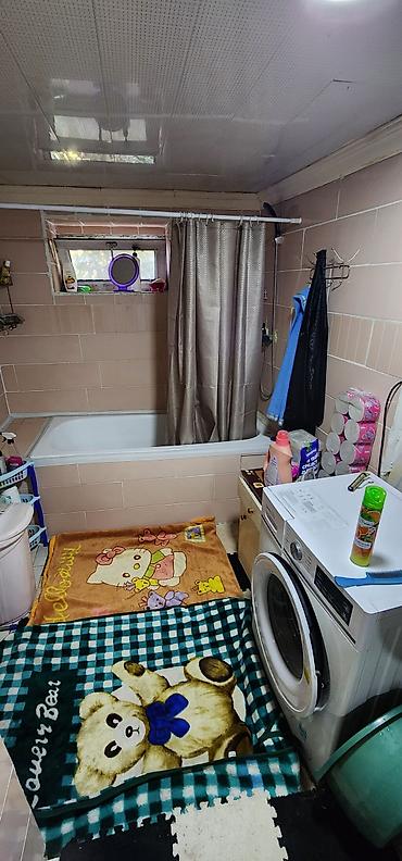 Продажа домов: 4 комнаты, 100 м², 6 соток, Бишкек, Ошский рынок / базар Собственник — 8
