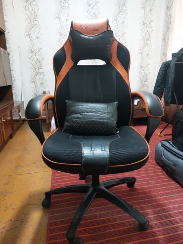 офисная мягкая мебель: Игровое кресло, Офисное, Б/у