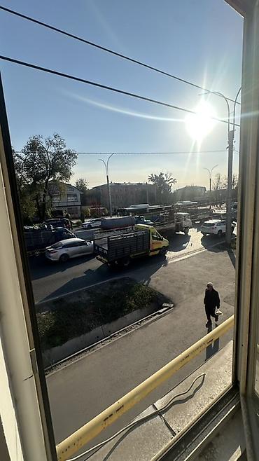 квартира на один день: Сдаю Офисный кабинет: IT-компания, 30 м², В административном здании, С ремонтом, Первая линия — 3